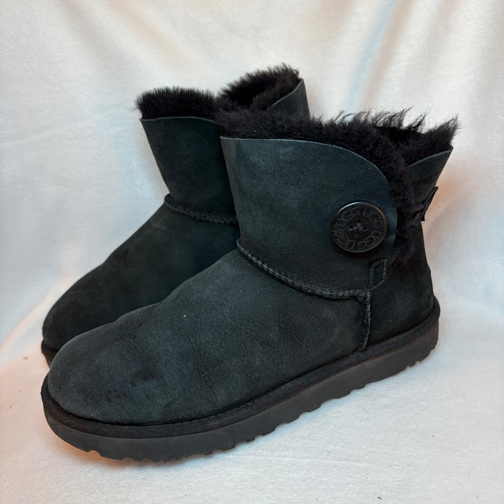 UGG Mini Bailey Button II Black Suede Sheepskin Ankle Boots Womens 8